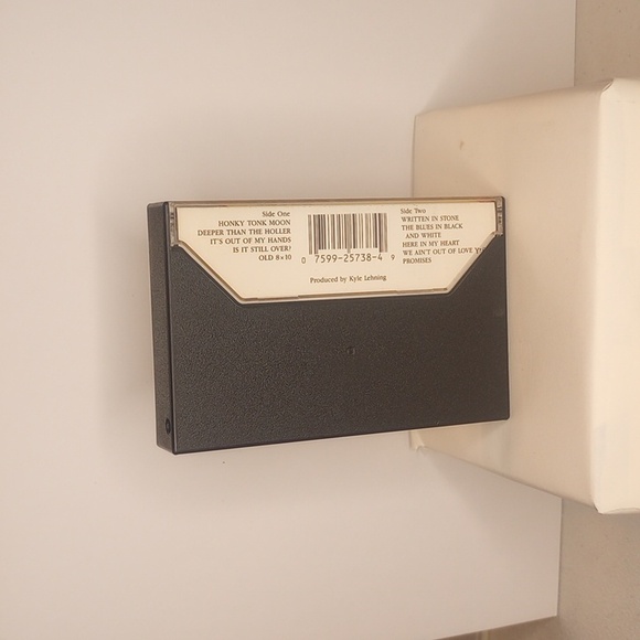 Randy Travis old 8 x 10 vintage cassette tape - Picture 2 of 10